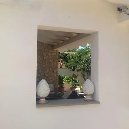 Villa A 100 Mt Dalla *