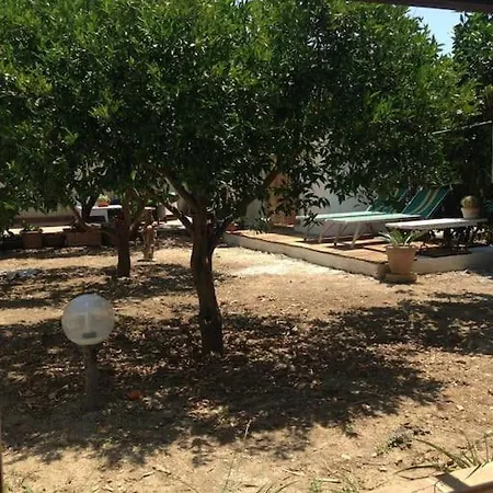 A 100 Mt Dalla Villa Eraclea Minoa